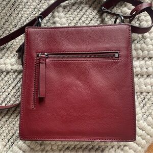 Vince Camuto - Leather - Karin - Crossbody - Merlot